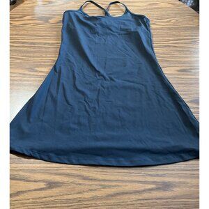 Willit black athletic sports dress size Large